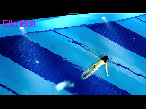 ❤️ Jeg kan ikke stoppe med at se, ung blondine fanget i at svømme nøgen i ELLA BOLT resort pool ❤ Porn video at da.pornjk.ru ❌❤
