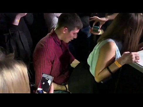 ❤️ Rigtig sex i en russisk natklub. 18-årig russisk pige i anus og vagina kneppet i en natklub ❤ Porn video at da.pornjk.ru ❌❤